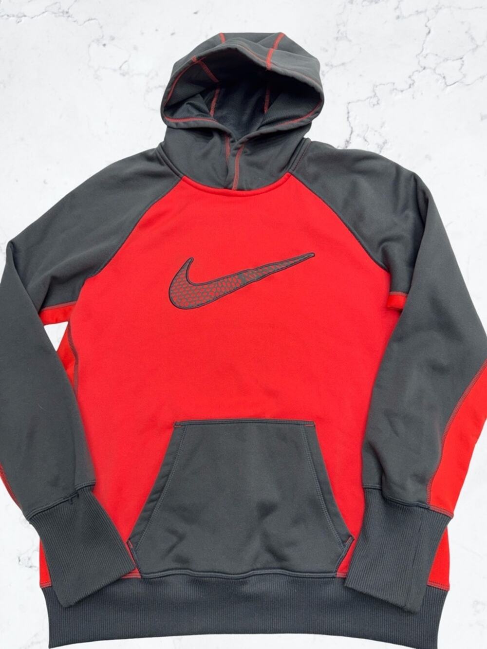 NIKE THERMA FIT Youth Large Red Gray Hoodie Sweatshirt